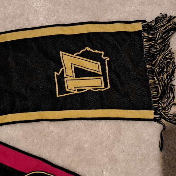 Atlanta United FC 17 Season Ticket Member Soccer Scarf - Picture 5 of 7